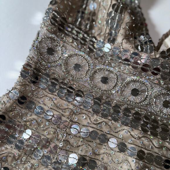 Scala Couture Sequin Beaded Mini Dress Women’s Silver V Neck Sleeveless Party 8 - Picture 6 of 16